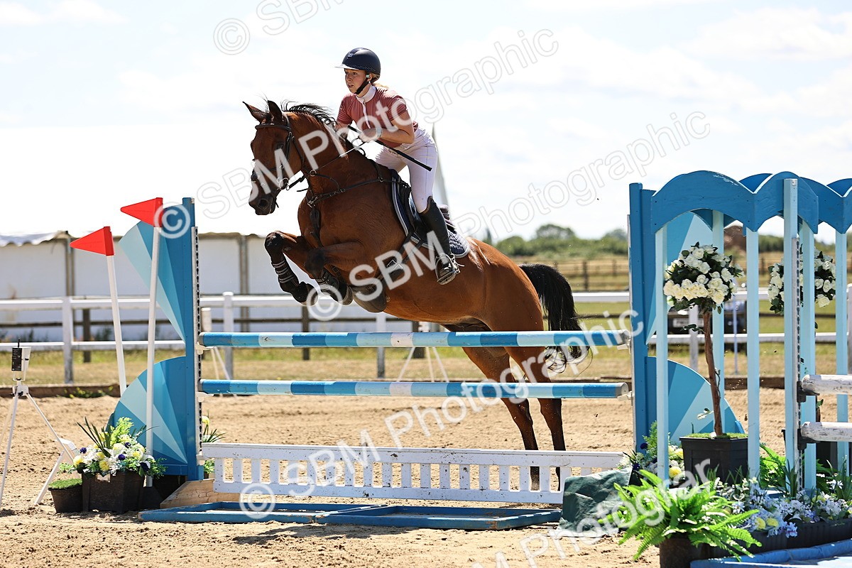 SBM_014517 - Class 15 - Senior Newcomers - 1.10m Open
