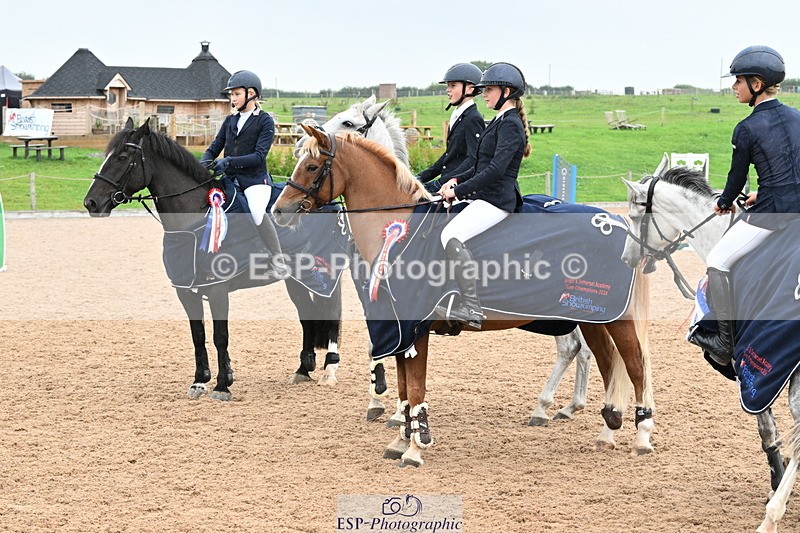 240907A-145145-02453 - Cls 4 Pony Big Team 95cm & 1.05m