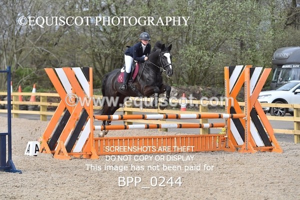 BPP_0244 - CLASS 2 FRI Senior BritiNovice/ 90cm Open