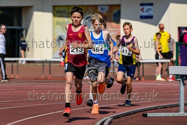 West25Sat-928084 - Track Male