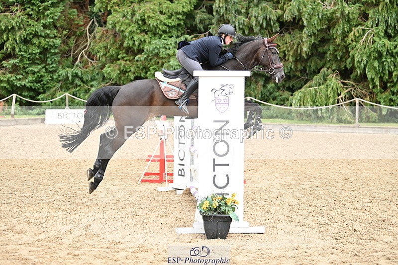 250706A-112534-18461 - Cls 48 Snr 1.05m Grand Prix