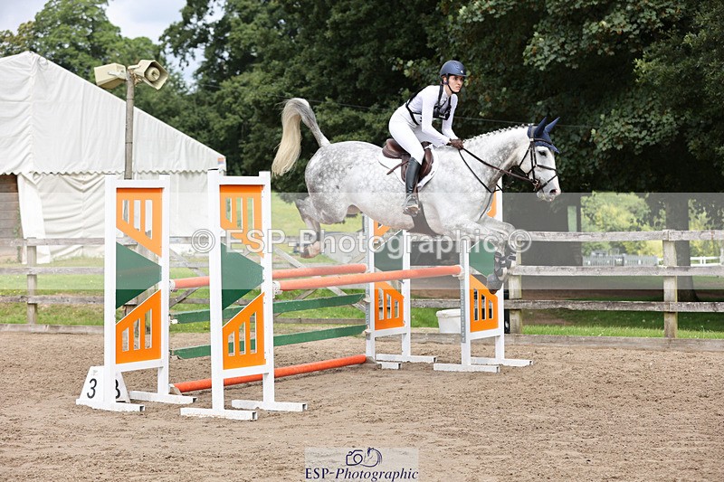 240804-114802-12824 - 457-Lydia_Stuart-SAUNDERSCOURT_FURISTOS