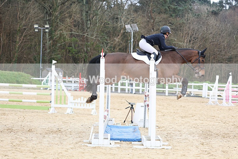 3E7A7692 - Class 8: Senior Newcomers/1.10m open