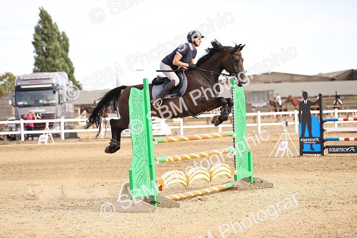 SBM_001472 - Class 6 - Senior Newcomers 1.10m