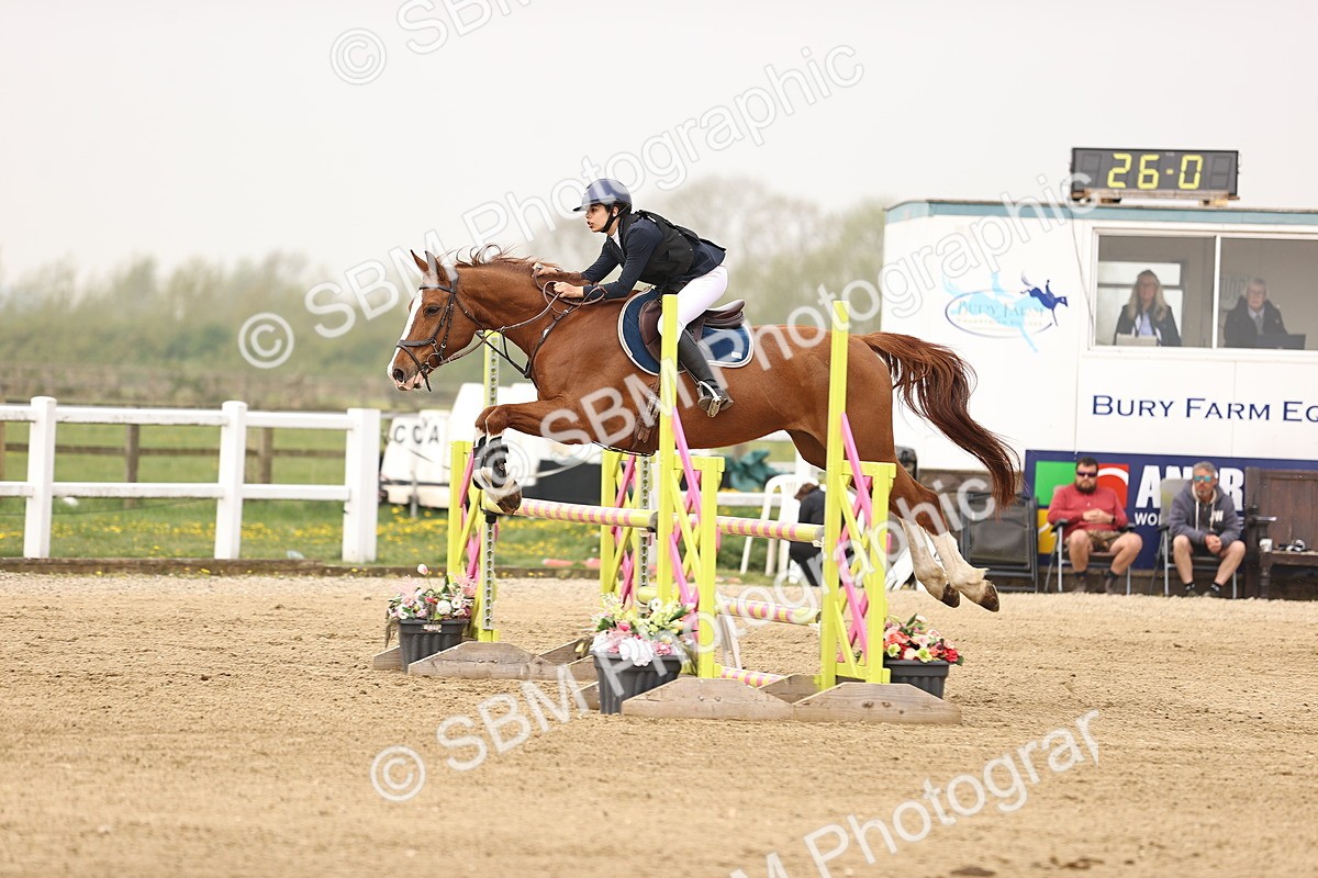  - Class 15 - Senior British novice - 90cm