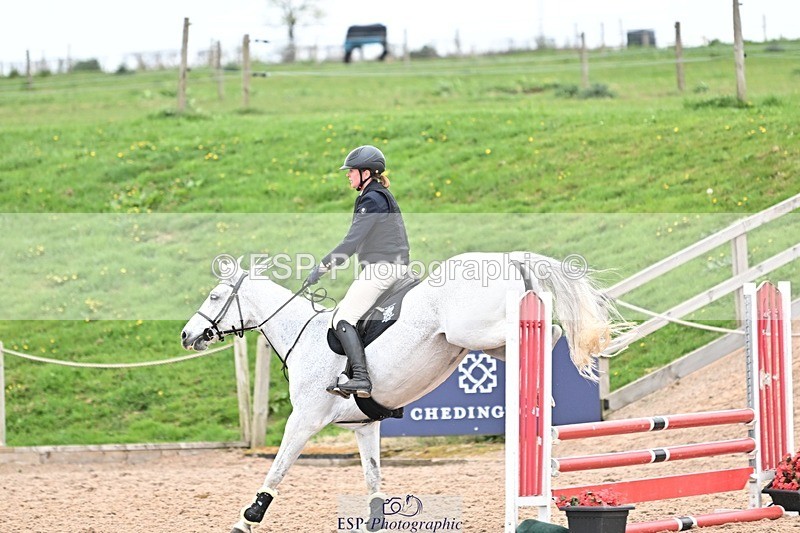 250414-110556-00370 - 80cm Round 1