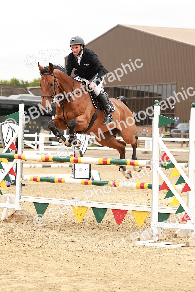 1I0A7922 - Class 5 - Senior Foxhunter 1.20m