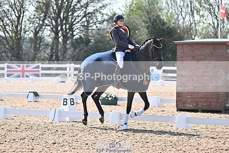 250404-142128-06588 - Cls 12 CoH Ind Presentations