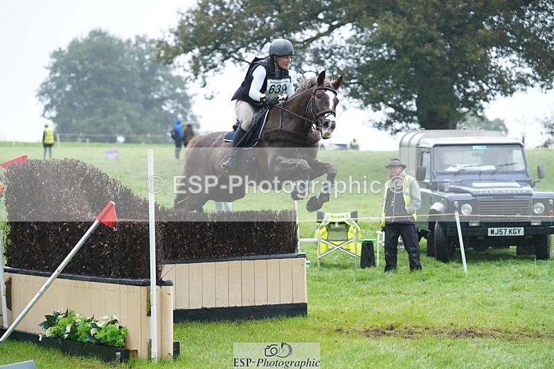 231021-104032-13859 - 639-TRAQ.TIME-Madeleine.Ellis-SC+XC