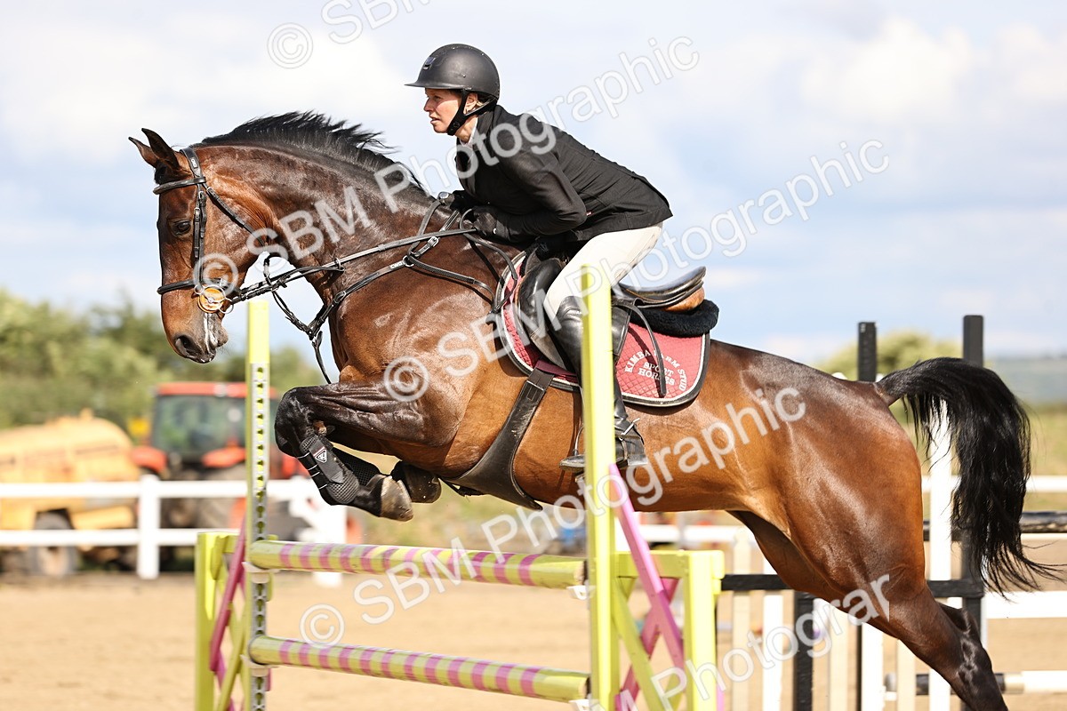 SBM_003635 - Class 13 - Senior Foxhunter - 1.20m