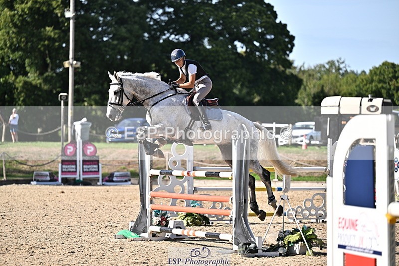 260906A-162228-04662 - Cls 24 Snr Foxhunter