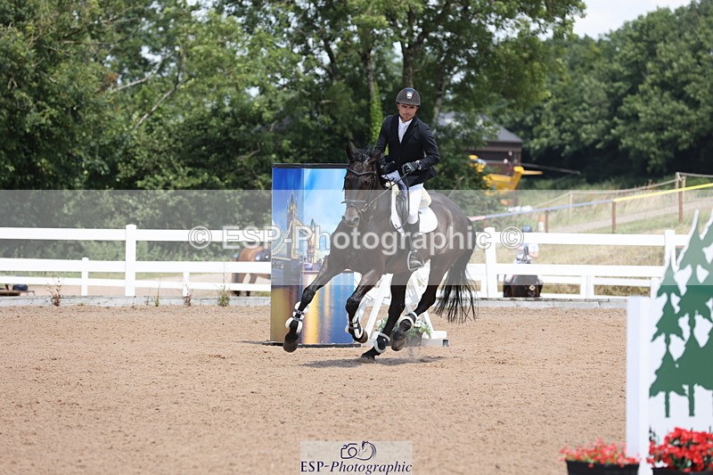 240718A-130037-05350 - Cls 9, 1 Star Bronze Tour 1.10m