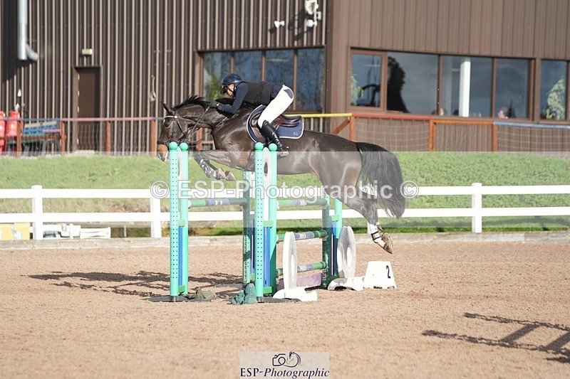 251108-131955-02698 - Cls 13 Foxhunter and 1.20m Open