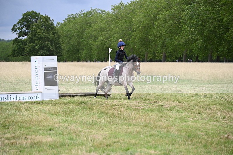 WJ6_2942 - Time at Jump 11:06 to 11:40