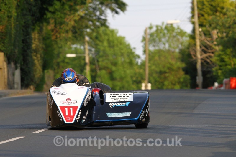 TT148548 - Tuesday Practice - Sidecars