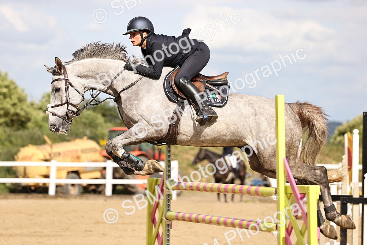 SBM_003726 - Class 13 - Senior Foxhunter - 1.20m
