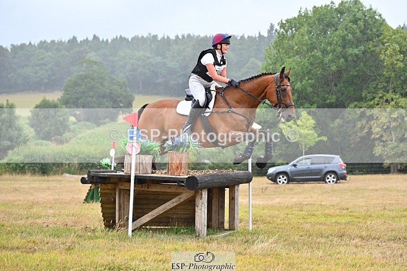 250803A-130905-14034 - M-576-Ella.Otto-SUMMERBRIDGE.TIPP