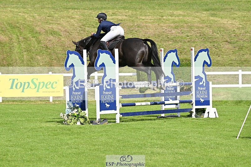 250613A-094732-00114 - Cls 1 Snr Newcomers and 1.10m Open