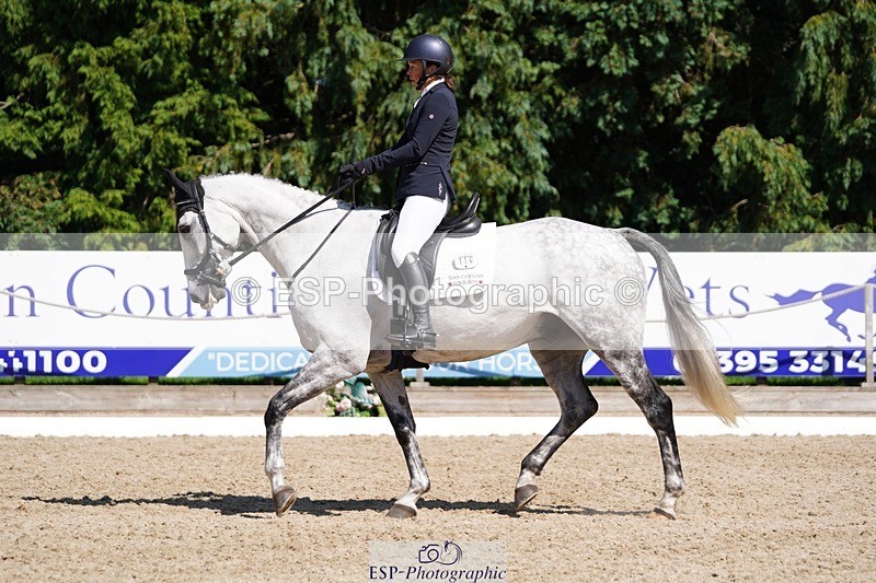 240719-152400-02621 - 114-Claire_Holiday-Diamond_Opposition