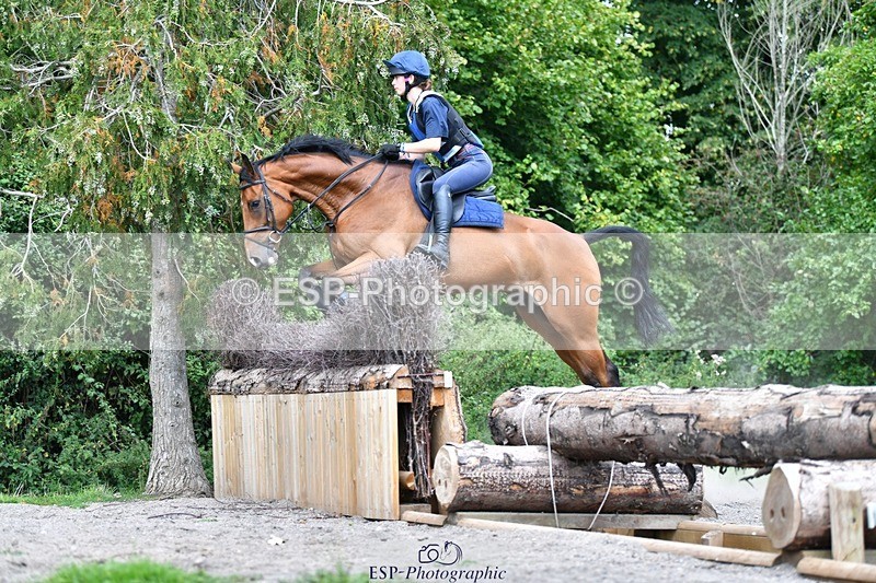 230817-135146-02951 - Abbie's 1st Group - XC