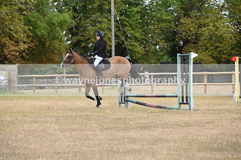WJ6_0176 - Class 13 Novice Jumping 60cm