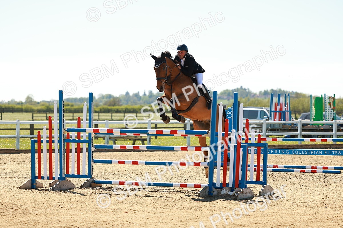 SBM_001506 - Class 5 - Senior Foxhunter - 1.20m