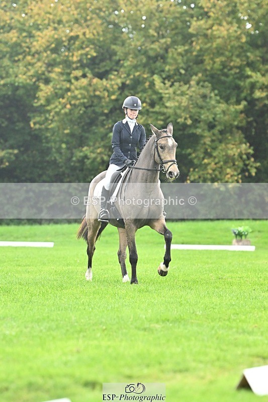 241024-114801-02485 - 319-Neve.Webber-MR.BUZZ