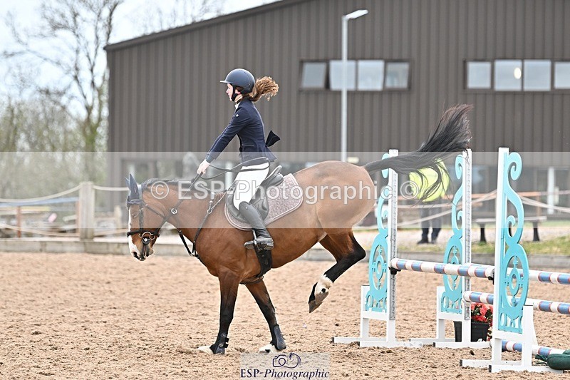 250414-112321-00484 - 90cm Round 1