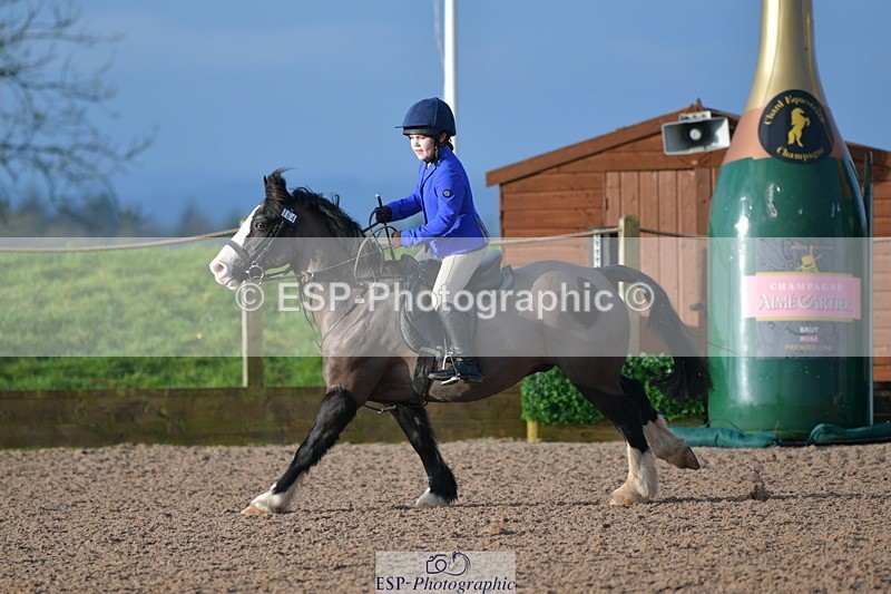 240211A-090144-01711 - Clear Round