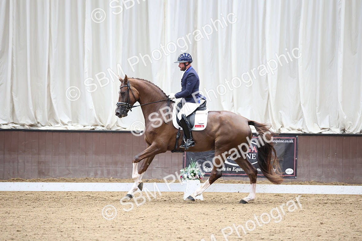 SBM_002779 - Class 5 - Novice 6 Gold - 10.24-11.30