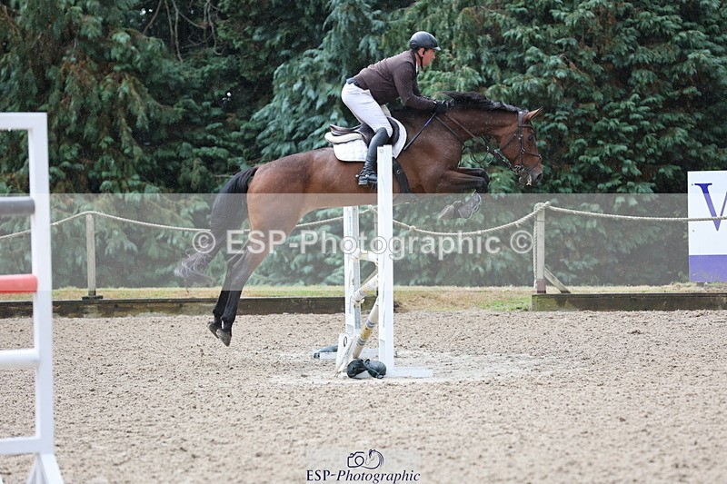 250831A-121228-10128 - Cls 42 Snr 1m Grand Prix