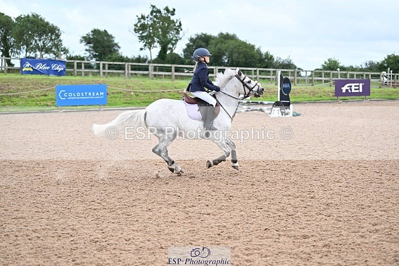 240813-162129-00225 - Clear round & 60cm