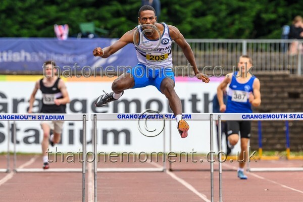 Sen25SAT-923279 - Track Male Set One