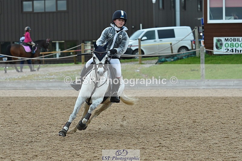 231119A-132922-05989 - Sun Cls 26 Springboard 128cm & 138cm