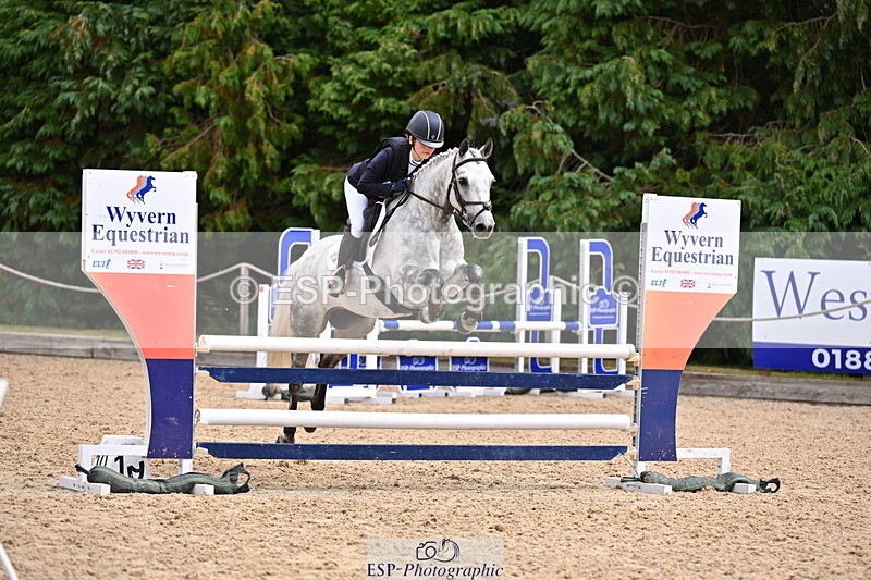 250802A-114949-02740 - B-079-Claudia.Groves-QUICKSILVER