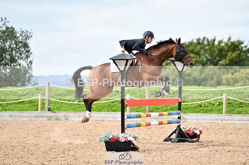 240915A-120142-09815 - Cls 27 Snr 1.05m & 1.10m GP