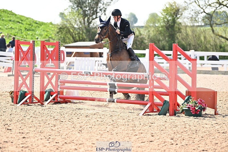 240509A-101201-00394 - Cls 1 British Novice and 90cm Open