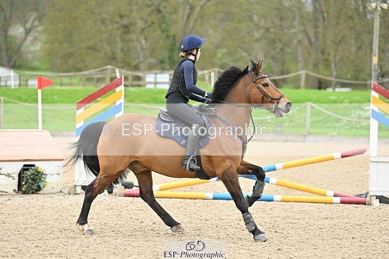 240411-120632-01186 - Group 4 XC