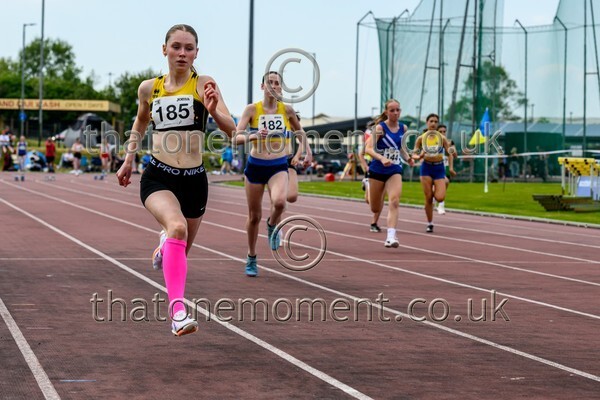 West25Sat-910083 - Track Female Set Two