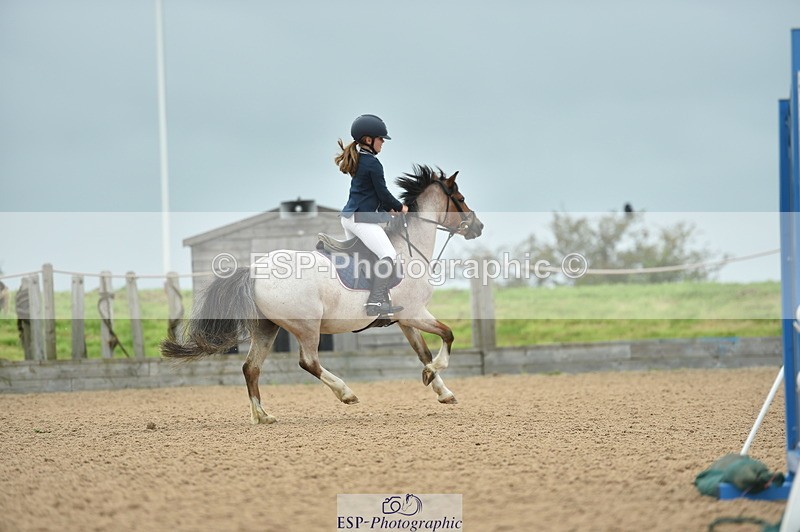 230819A-100320-00126 - Cls 36 Stepping Stones 128cm + 138cm