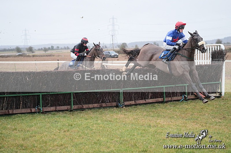 PtP 260125 70 - Cocklebarrow Point-to-Point racing with the Heythrop Hunt 26/01/25
