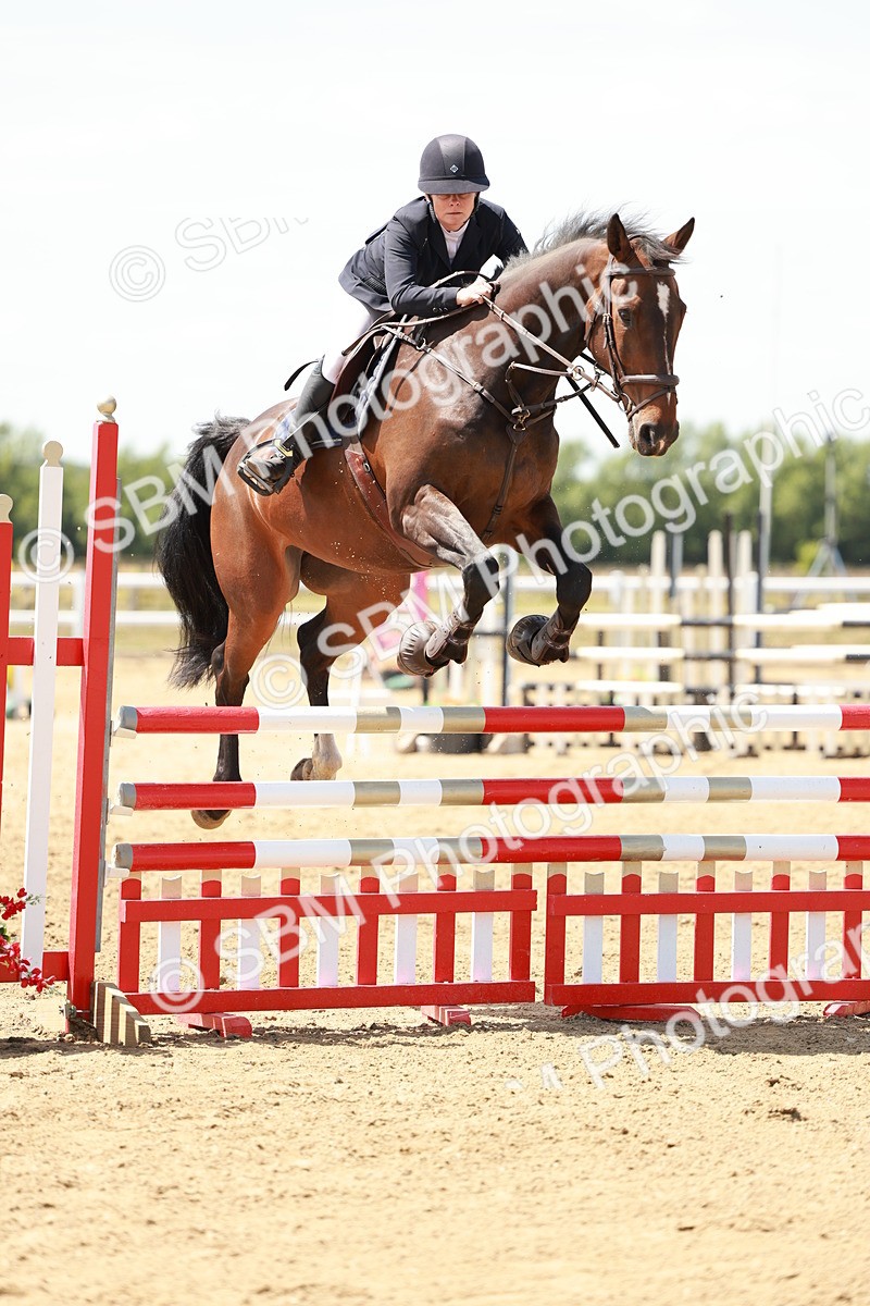SBM_007526 - Class 3 - Senior Newcomers - 1.10m Open