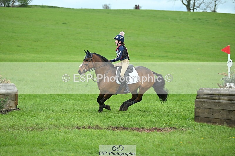 250419-150336-12110 - 812-Emilia.Kangurs-HOLLYWOOD.COMMANDER.IN.CHIEF