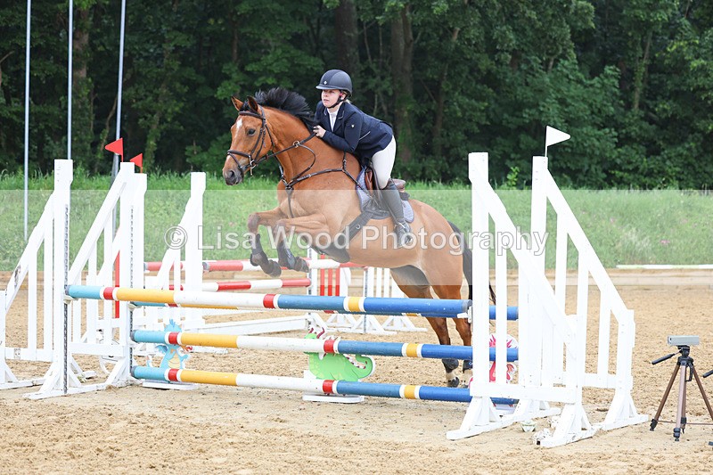 3E7A5336 - Class 4: Senior British Novice/90cm open