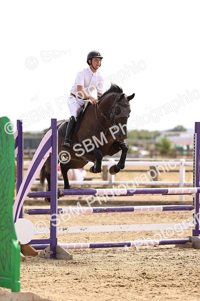SBM_001107 - Class 4 - Senior Discovery - 1.00m Open