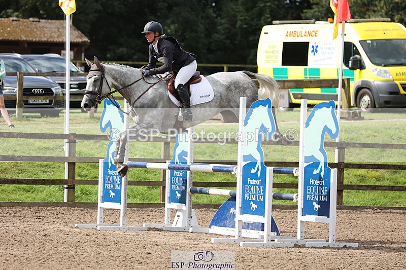 240804-104041-11218 - 356-Dani_Evans-S.H.E_ROWENA_CADE