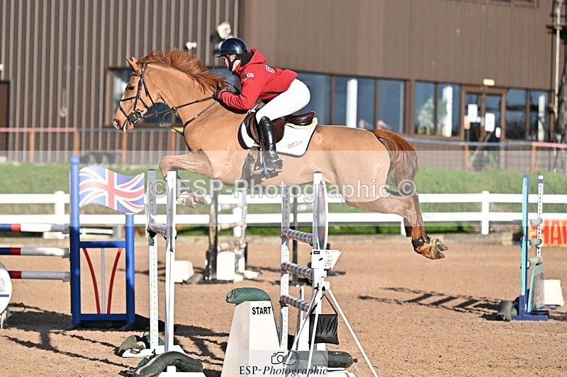 251119-140605-00504 - Cls 5 Foxhunter and 1.20m Open