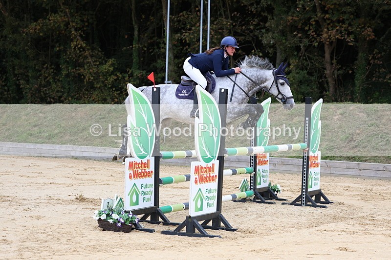 3E7A3185 - Class 8: Senior Newcomers/1.10m open