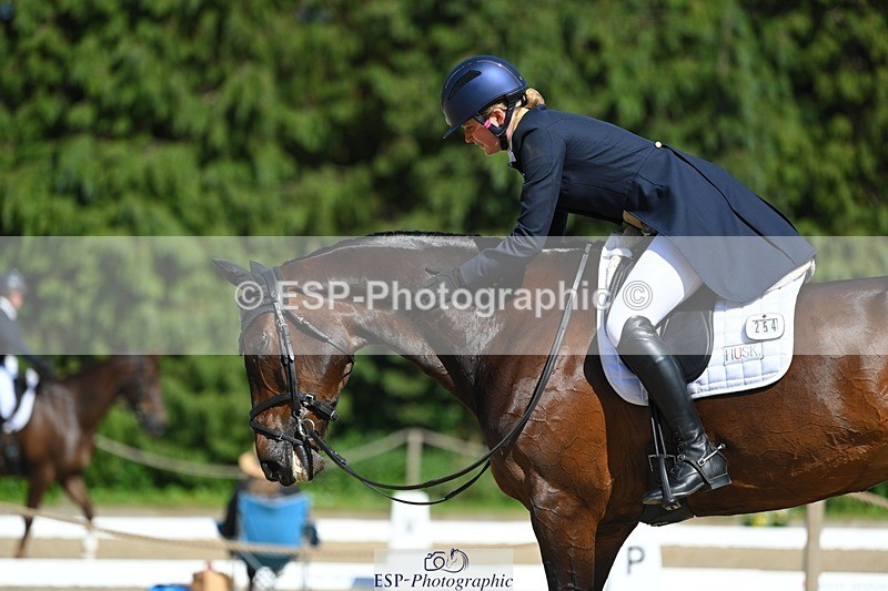 230526-161322-07309 - 254-PURE_TRENDSETTER-Ellie_Fredericks-WEDTrotUp+DR