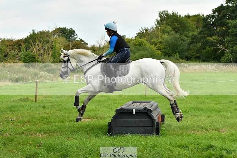 230817-144446-01370 - Theo's 2nd Group - XC